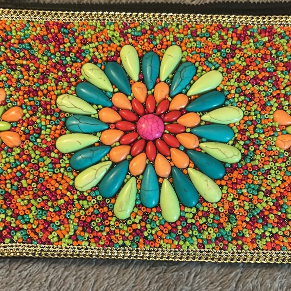 Coco & Carmen Hand Beaded Clutch/ Crossbody - Picture 2 of 9